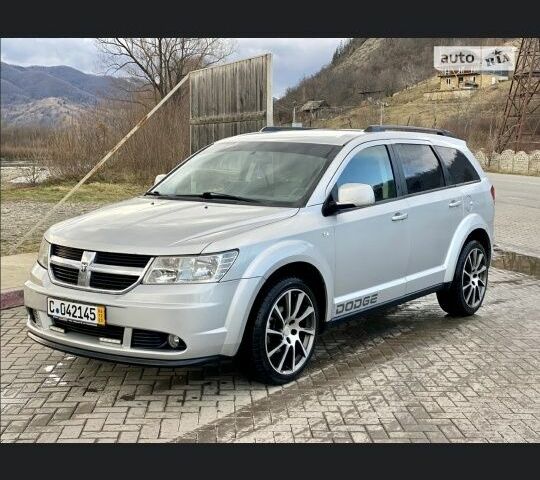 Сірий Додж Джорні, об'ємом двигуна 2 л та пробігом 220 тис. км за 7500 $, фото 2 на Automoto.ua