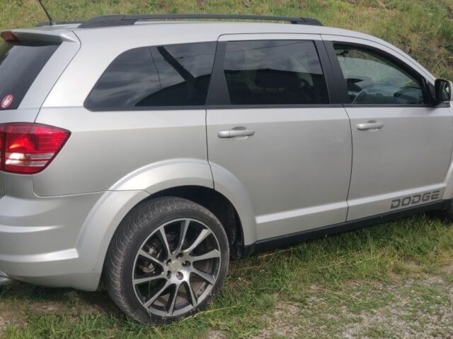 Сірий Додж Джорні, об'ємом двигуна 2 л та пробігом 220 тис. км за 7500 $, фото 16 на Automoto.ua