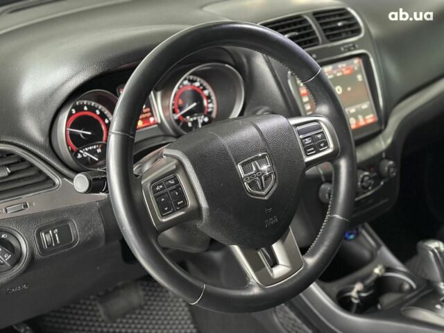 Серый Додж Джорни, объемом двигателя 2.4 л и пробегом 47 тыс. км за 11440 $, фото 22 на Automoto.ua