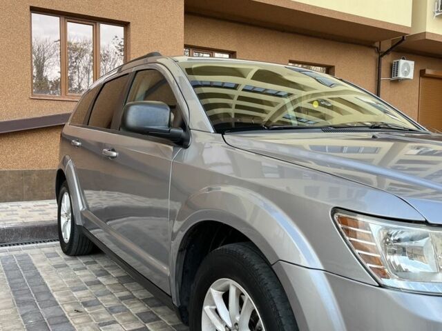 Серый Додж Джорни, объемом двигателя 2.4 л и пробегом 225 тыс. км за 9999 $, фото 6 на Automoto.ua