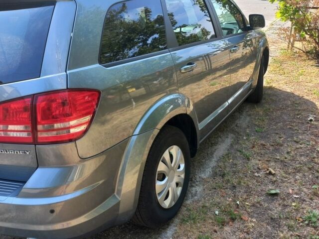 Серый Додж Джорни, объемом двигателя 2.4 л и пробегом 190 тыс. км за 8200 $, фото 6 на Automoto.ua