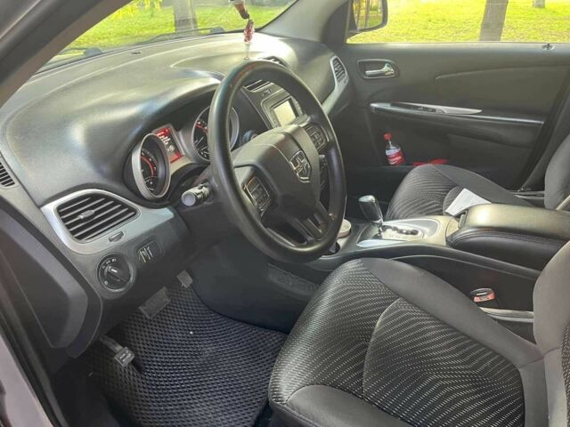 Сірий Додж Джорні, об'ємом двигуна 2.4 л та пробігом 188 тис. км за 11200 $, фото 4 на Automoto.ua