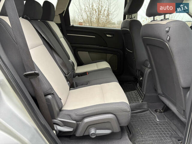 Серый Додж Джорни, объемом двигателя 2 л и пробегом 219 тыс. км за 8500 $, фото 51 на Automoto.ua