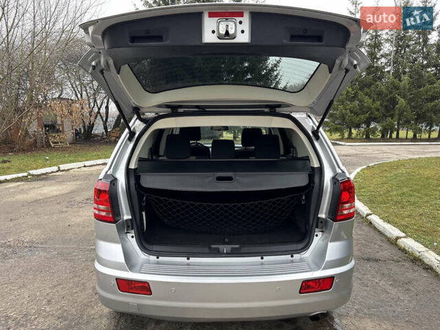 Серый Додж Джорни, объемом двигателя 2 л и пробегом 219 тыс. км за 8500 $, фото 84 на Automoto.ua