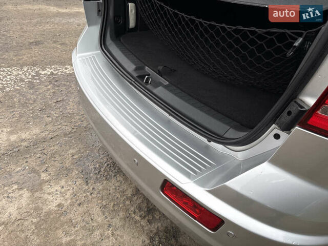 Серый Додж Джорни, объемом двигателя 2 л и пробегом 219 тыс. км за 8500 $, фото 75 на Automoto.ua