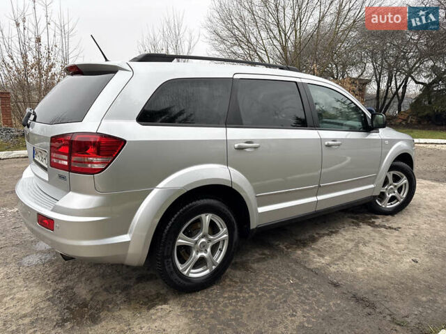 Серый Додж Джорни, объемом двигателя 2 л и пробегом 219 тыс. км за 8500 $, фото 21 на Automoto.ua