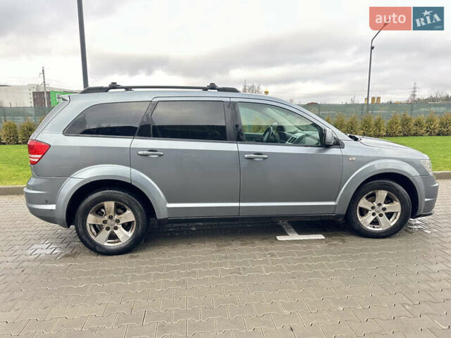 Серый Додж Джорни, объемом двигателя 1.97 л и пробегом 270 тыс. км за 8600 $, фото 5 на Automoto.ua