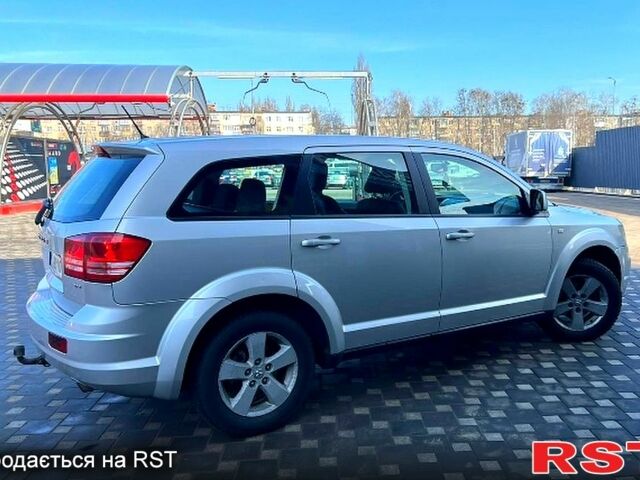 Серый Додж Джорни, объемом двигателя 2 л и пробегом 270 тыс. км за 8400 $, фото 2 на Automoto.ua