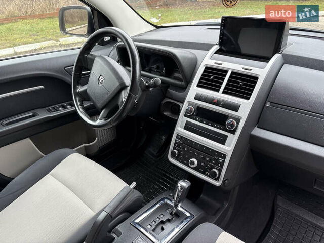 Серый Додж Джорни, объемом двигателя 2 л и пробегом 219 тыс. км за 8500 $, фото 86 на Automoto.ua