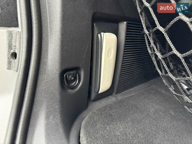 Серый Додж Джорни, объемом двигателя 2 л и пробегом 219 тыс. км за 8500 $, фото 76 на Automoto.ua