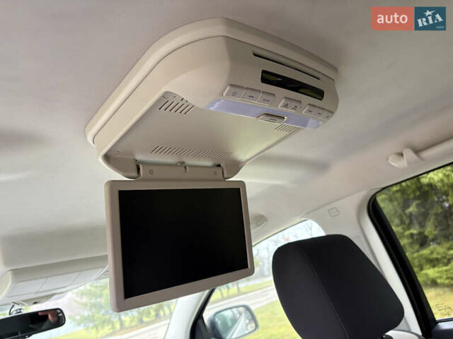 Серый Додж Джорни, объемом двигателя 2 л и пробегом 219 тыс. км за 8500 $, фото 49 на Automoto.ua