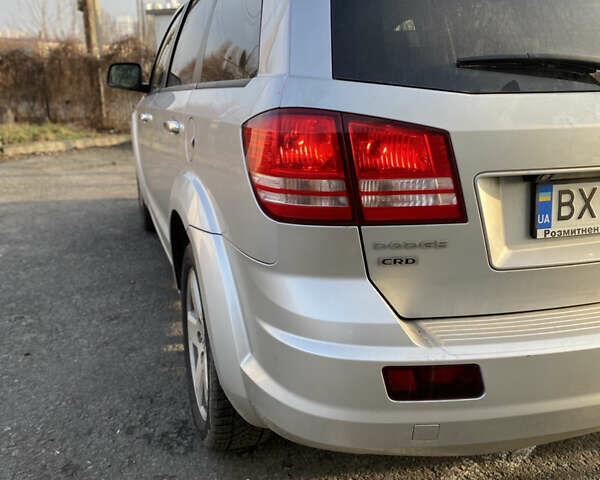 Серый Додж Джорни, объемом двигателя 2 л и пробегом 199 тыс. км за 8500 $, фото 33 на Automoto.ua