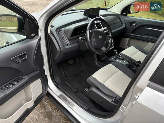 Серый Додж Джорни, объемом двигателя 2 л и пробегом 219 тыс. км за 8500 $, фото 31 на Automoto.ua