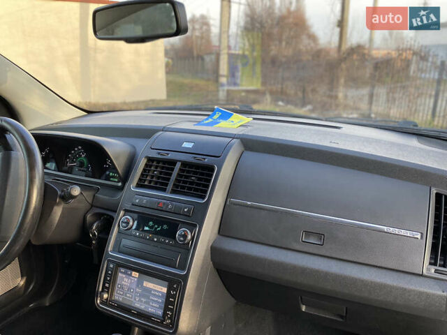 Серый Додж Джорни, объемом двигателя 2 л и пробегом 199 тыс. км за 8500 $, фото 18 на Automoto.ua