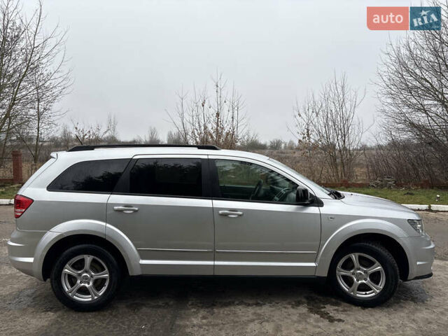 Серый Додж Джорни, объемом двигателя 2 л и пробегом 219 тыс. км за 8500 $, фото 22 на Automoto.ua