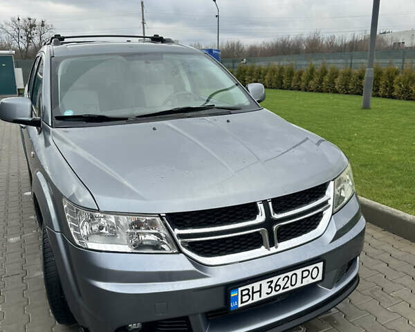 Серый Додж Джорни, объемом двигателя 1.97 л и пробегом 270 тыс. км за 8600 $, фото 1 на Automoto.ua