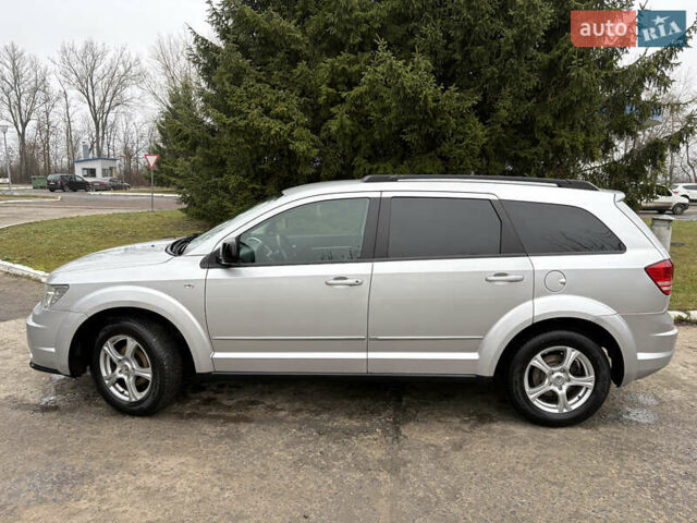 Серый Додж Джорни, объемом двигателя 2 л и пробегом 219 тыс. км за 8500 $, фото 7 на Automoto.ua