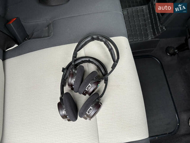 Серый Додж Джорни, объемом двигателя 2 л и пробегом 219 тыс. км за 8500 $, фото 74 на Automoto.ua