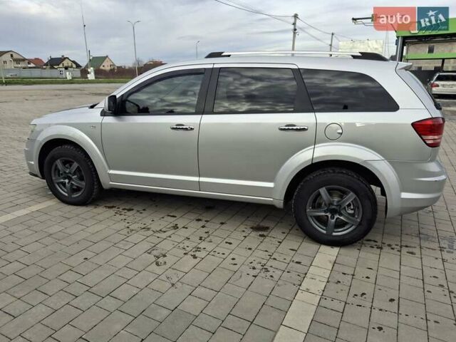 Сірий Додж Джорні, об'ємом двигуна 2 л та пробігом 230 тис. км за 7100 $, фото 6 на Automoto.ua