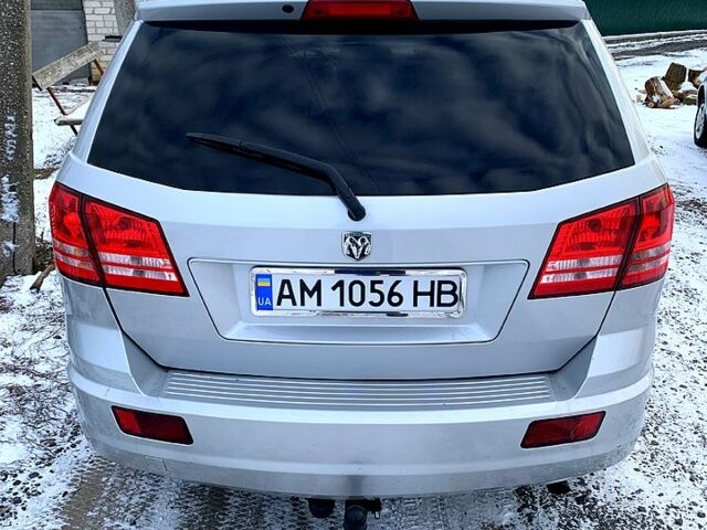 Сірий Додж Джорні, об'ємом двигуна 2 л та пробігом 200 тис. км за 8700 $, фото 6 на Automoto.ua