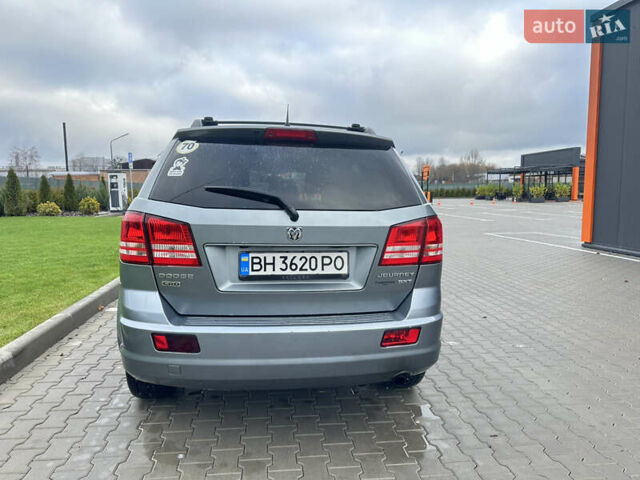 Серый Додж Джорни, объемом двигателя 1.97 л и пробегом 270 тыс. км за 8600 $, фото 4 на Automoto.ua