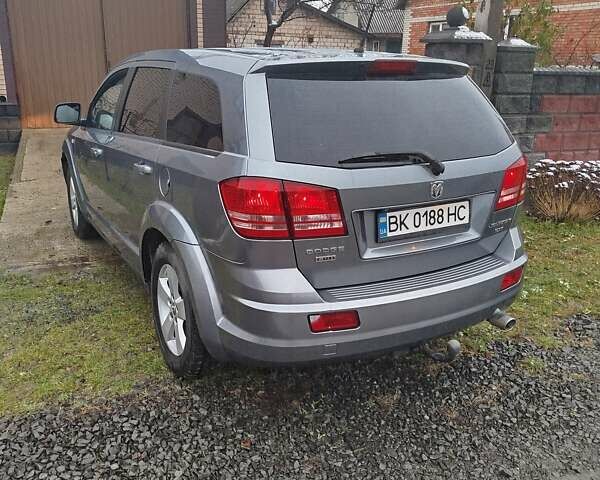 Сірий Додж Джорні, об'ємом двигуна 1.97 л та пробігом 168 тис. км за 8500 $, фото 4 на Automoto.ua