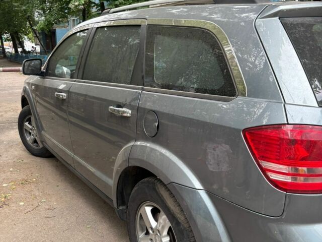 Серый Додж Джорни, объемом двигателя 2.4 л и пробегом 290 тыс. км за 5000 $, фото 2 на Automoto.ua