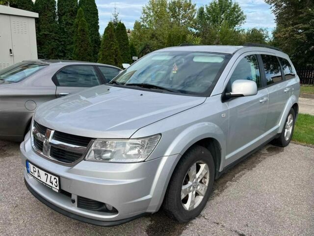 Сірий Додж Джорні, об'ємом двигуна 2 л та пробігом 230 тис. км за 4643 $, фото 1 на Automoto.ua