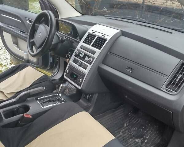 Сірий Додж Джорні, об'ємом двигуна 1.97 л та пробігом 168 тис. км за 8500 $, фото 12 на Automoto.ua
