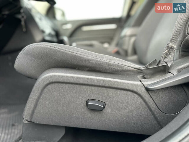 Серый Додж Джорни, объемом двигателя 1.97 л и пробегом 194 тыс. км за 7650 $, фото 56 на Automoto.ua