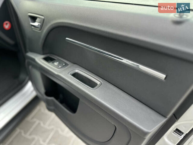 Серый Додж Джорни, объемом двигателя 1.97 л и пробегом 194 тыс. км за 7650 $, фото 100 на Automoto.ua