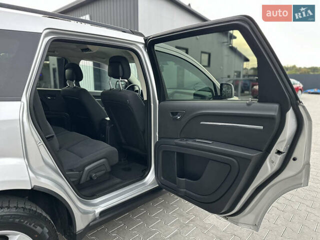 Серый Додж Джорни, объемом двигателя 1.97 л и пробегом 194 тыс. км за 7650 $, фото 85 на Automoto.ua