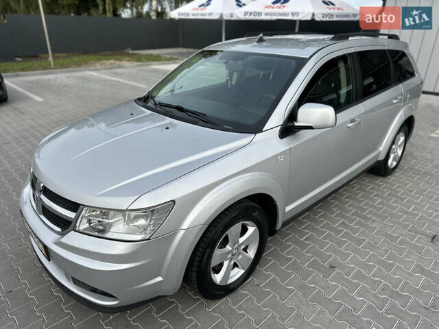 Серый Додж Джорни, объемом двигателя 1.97 л и пробегом 194 тыс. км за 8750 $, фото 3 на Automoto.ua