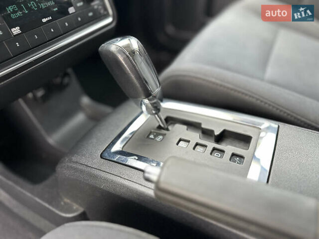 Серый Додж Джорни, объемом двигателя 1.97 л и пробегом 194 тыс. км за 7650 $, фото 68 на Automoto.ua