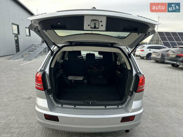 Серый Додж Джорни, объемом двигателя 1.97 л и пробегом 194 тыс. км за 7650 $, фото 82 на Automoto.ua