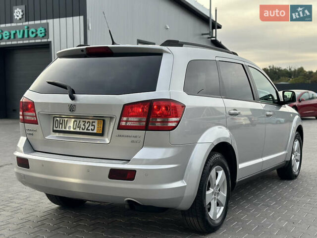 Серый Додж Джорни, объемом двигателя 1.97 л и пробегом 194 тыс. км за 7650 $, фото 22 на Automoto.ua