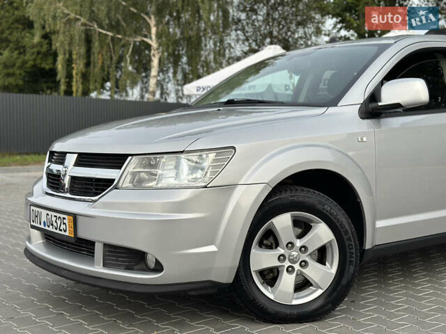 Серый Додж Джорни, объемом двигателя 1.97 л и пробегом 194 тыс. км за 7650 $, фото 39 на Automoto.ua