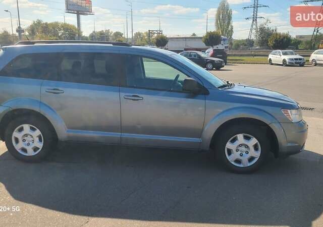 Додж Джорни 2009 в Киеве на Automoto.ua Серый Додж Джорни, объемом двигателя 2.36 л и пробегом 198 тыс. км за 7400 $, фото 2 на Automoto.ua