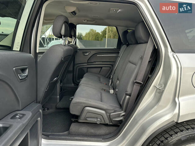 Серый Додж Джорни, объемом двигателя 1.97 л и пробегом 194 тыс. км за 7650 $, фото 73 на Automoto.ua