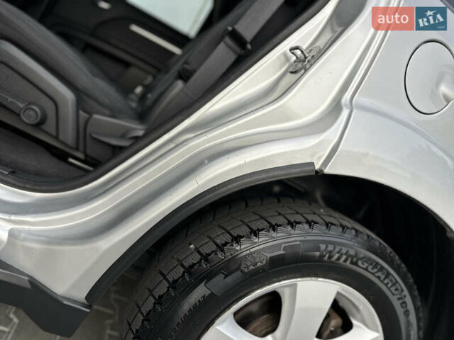 Серый Додж Джорни, объемом двигателя 1.97 л и пробегом 194 тыс. км за 7650 $, фото 77 на Automoto.ua