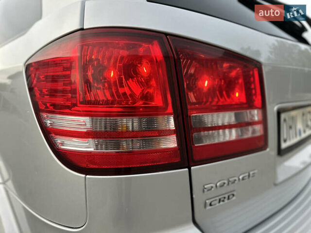 Серый Додж Джорни, объемом двигателя 1.97 л и пробегом 194 тыс. км за 7650 $, фото 26 на Automoto.ua