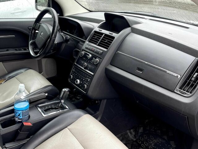 Серый Додж Джорни, объемом двигателя 2 л и пробегом 320 тыс. км за 3550 $, фото 9 на Automoto.ua