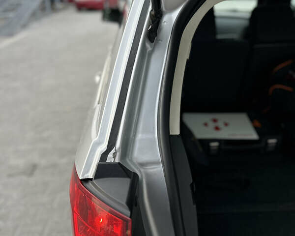 Серый Додж Джорни, объемом двигателя 1.97 л и пробегом 194 тыс. км за 7650 $, фото 84 на Automoto.ua