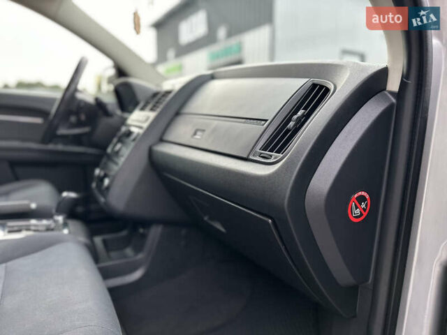 Серый Додж Джорни, объемом двигателя 1.97 л и пробегом 194 тыс. км за 7650 $, фото 102 на Automoto.ua