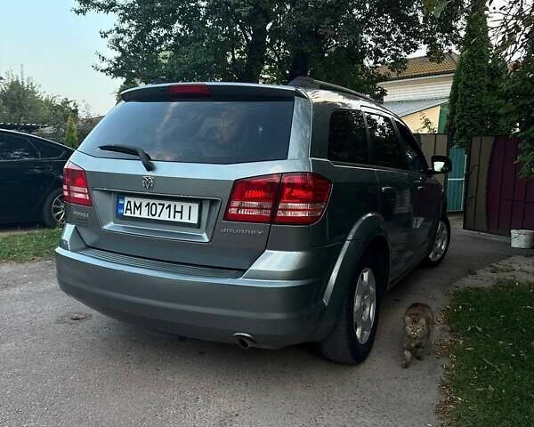Сірий Додж Джорні, об'ємом двигуна 2.36 л та пробігом 178 тис. км за 6900 $, фото 4 на Automoto.ua