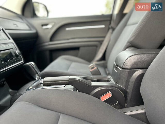 Серый Додж Джорни, объемом двигателя 1.97 л и пробегом 194 тыс. км за 7650 $, фото 71 на Automoto.ua