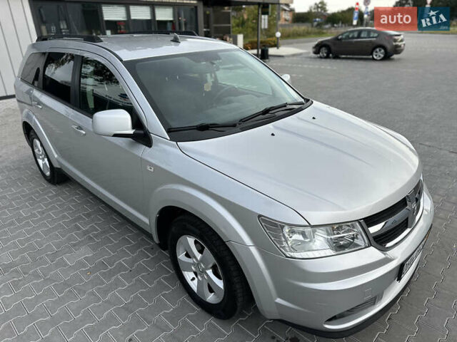 Серый Додж Джорни, объемом двигателя 1.97 л и пробегом 194 тыс. км за 7650 $, фото 12 на Automoto.ua