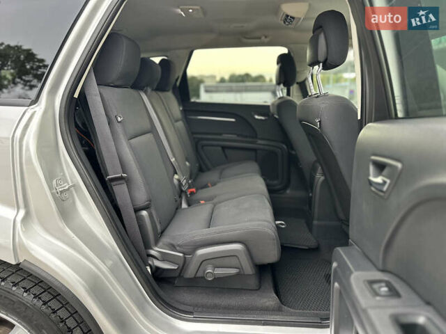 Серый Додж Джорни, объемом двигателя 1.97 л и пробегом 194 тыс. км за 7650 $, фото 88 на Automoto.ua