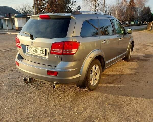Серый Додж Джорни, объемом двигателя 1.97 л и пробегом 212 тыс. км за 8700 $, фото 4 на Automoto.ua