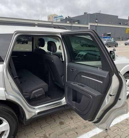 Серый Додж Джорни, объемом двигателя 3.5 л и пробегом 126 тыс. км за 9500 $, фото 10 на Automoto.ua